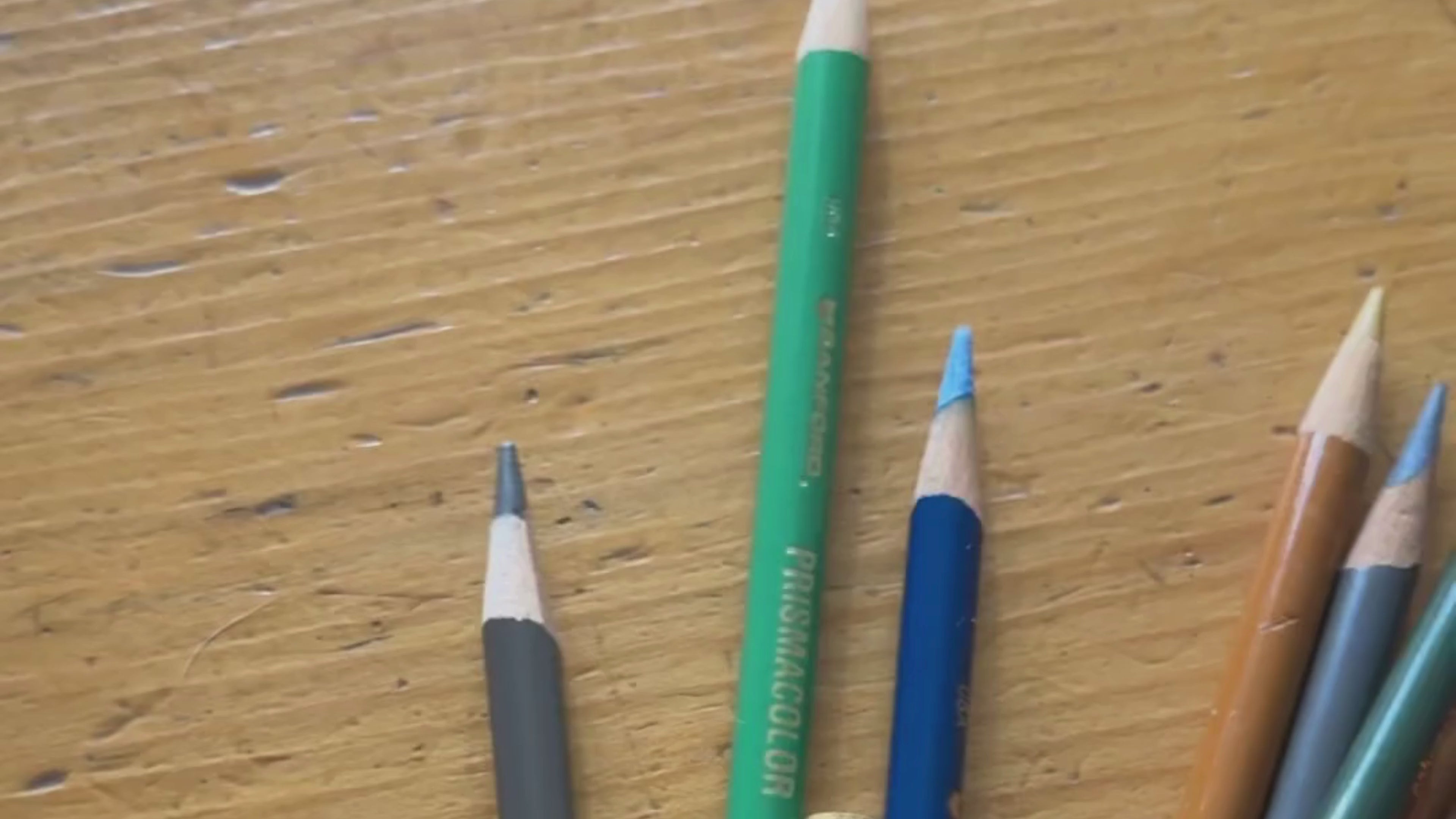 Load video: Colored pencils by Prismacolor